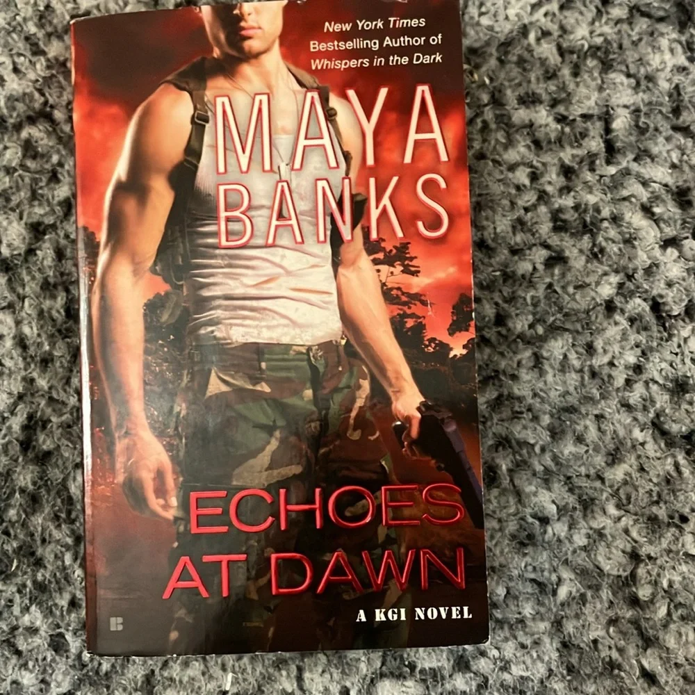 Maya Bank's KGI romance thriller book bundle - Picture 4 of 6